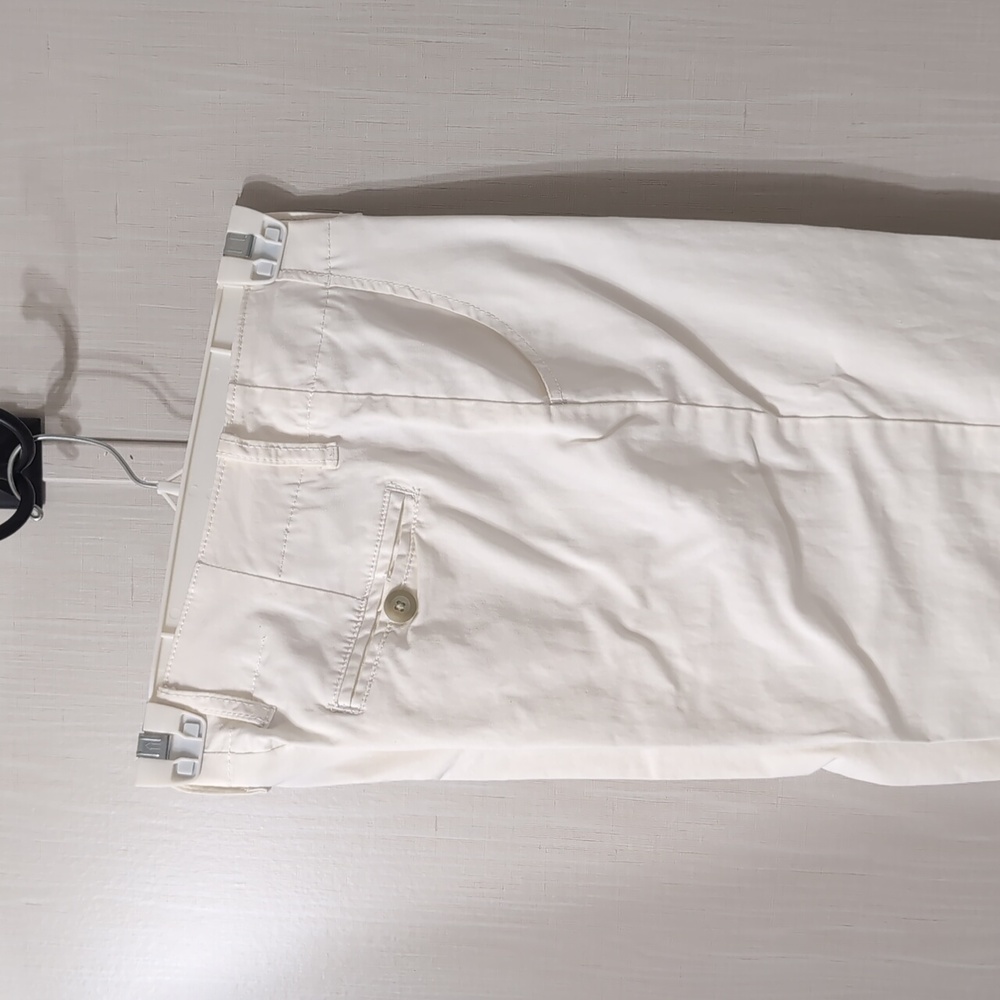 White pants relaxed fit